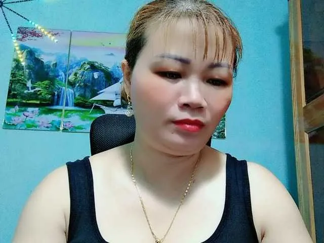 mikka_ela – webcam model profile photo Image 13