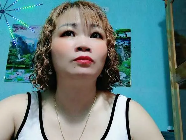 mikka_ela – webcam model profile photo Image 16