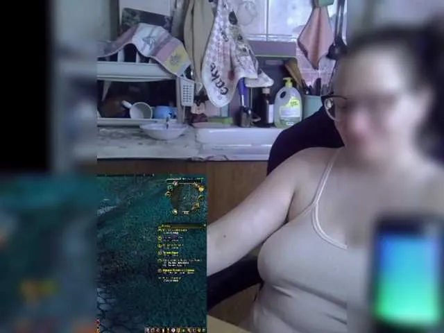 Ellidi – webcam model profile photo Image 12