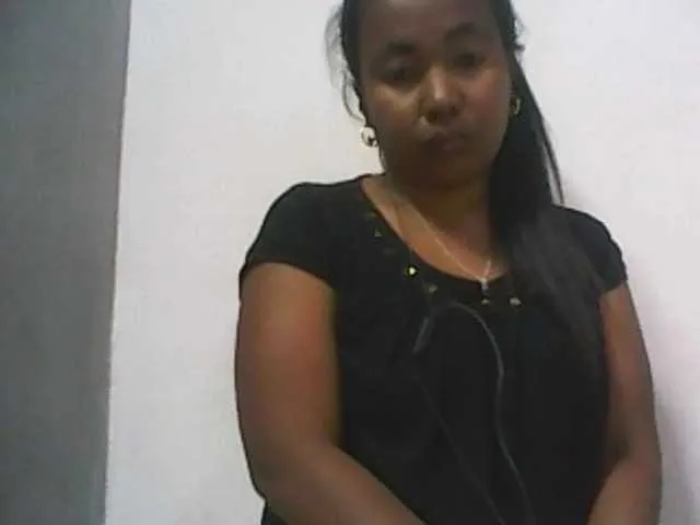 glossybabe_ – webcam model profile photo Image 15