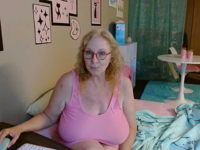 matildamoist – webcam model profile photo Image 17