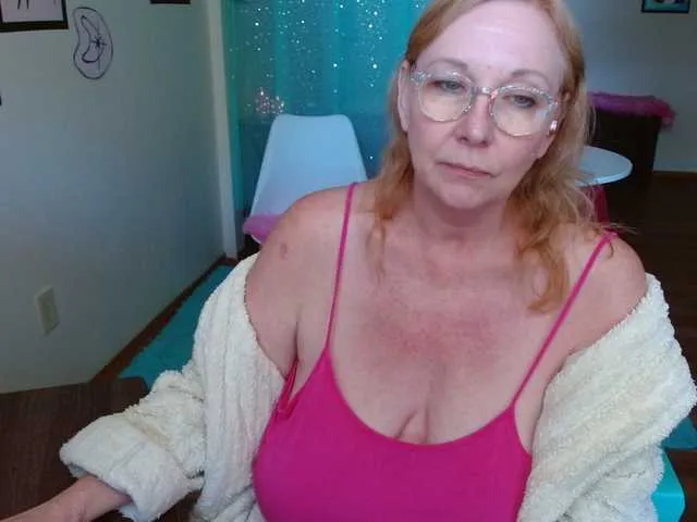 matildamoist – webcam model profile photo Image 4