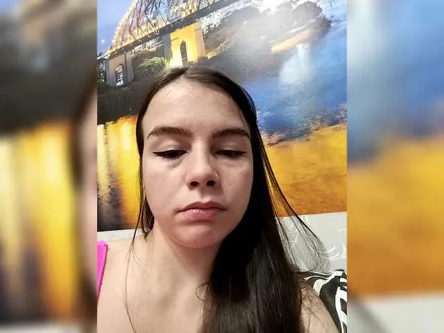 Likachkaa – webcam model profile photo Image 5