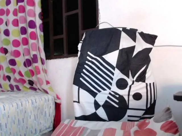 -The-sweet-couple- – webcam model profile photo Image 9