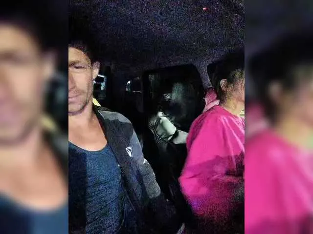 shiny-lily – webcam model profile photo Image 3