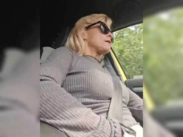 NatashaRouge – webcam model profile photo Image 14