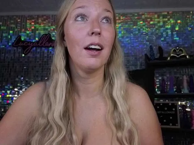 SquirtalPussy – webcam model profile photo Image 17
