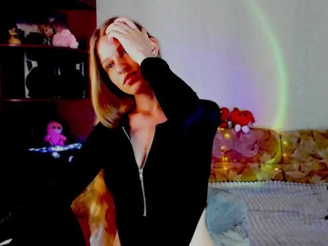 glossybabe_ – webcam model profile photo Image 8