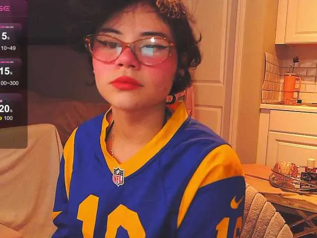 LinaTwins – webcam model profile photo Image 2