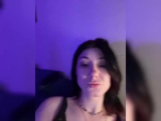 WhoreRobot – webcam model profile photo Image 18