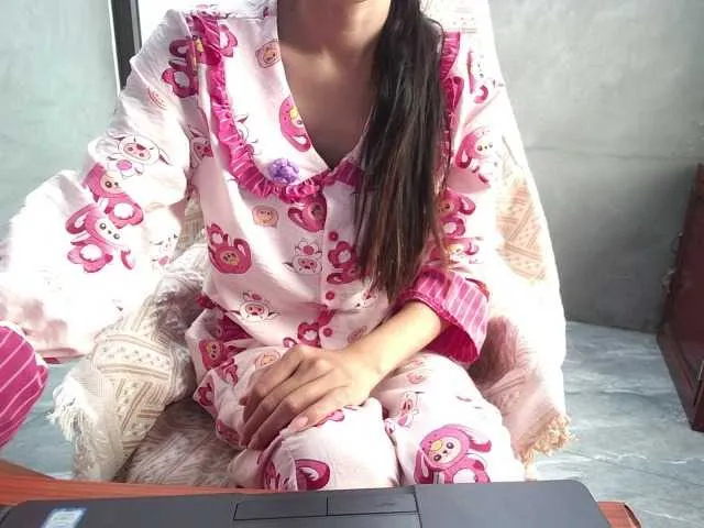 pinkadele – webcam model profile photo Image 5