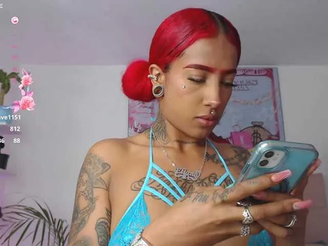 mia_skys – webcam model profile photo Image 4