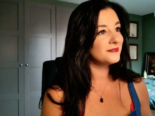 krissone – webcam model profile photo Image 10