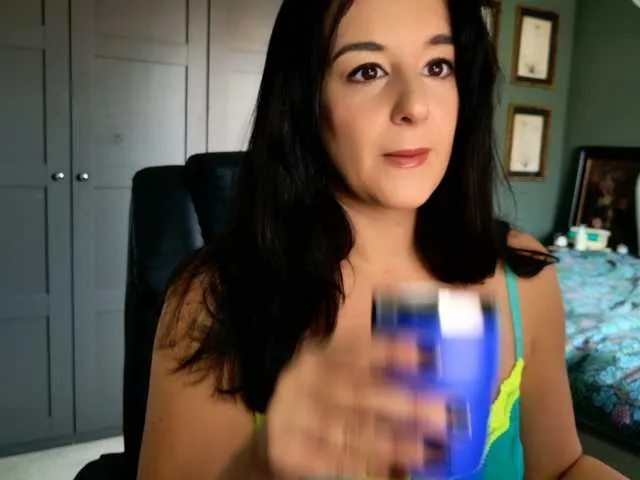 krissone – webcam model profile photo Image 19