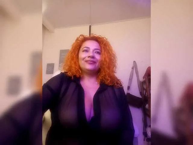 Ellidi – webcam model profile photo Image 17