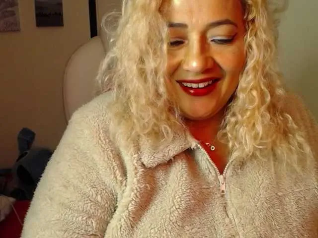 Ellidi – webcam model profile photo Image 2