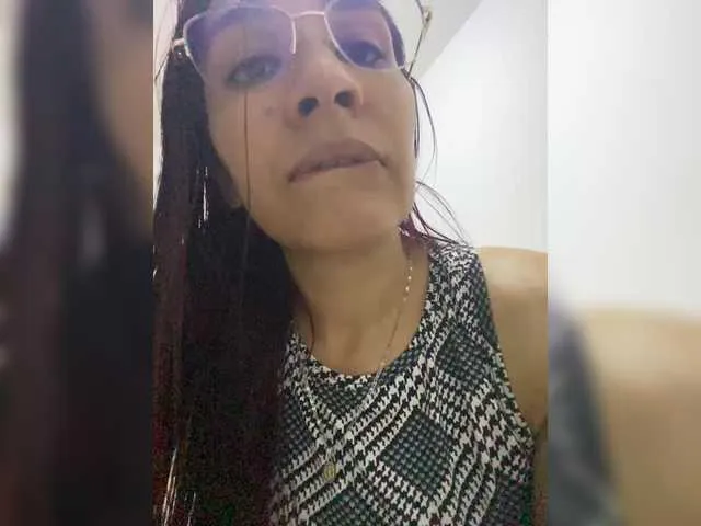 bigclit_luisa – webcam model profile photo Image 14