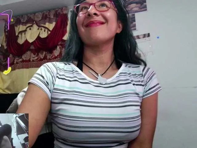 Princess-Dia – webcam model profile photo Image 11