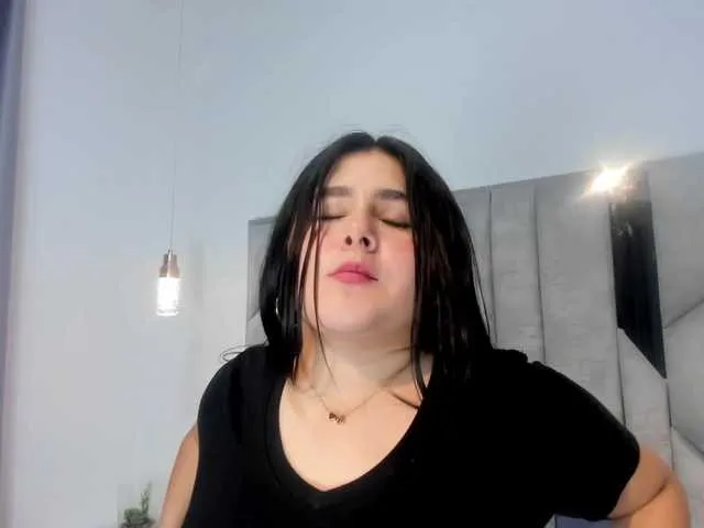 lisagrand – webcam model profile photo Image 8