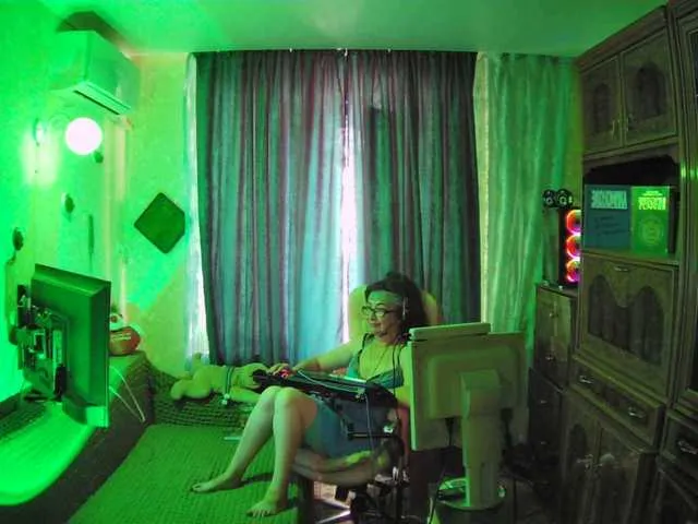 inspiration_in_frame – webcam model profile photo Image 15