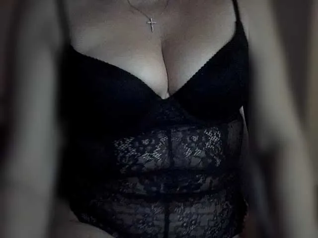 Mari0577 – webcam model profile photo