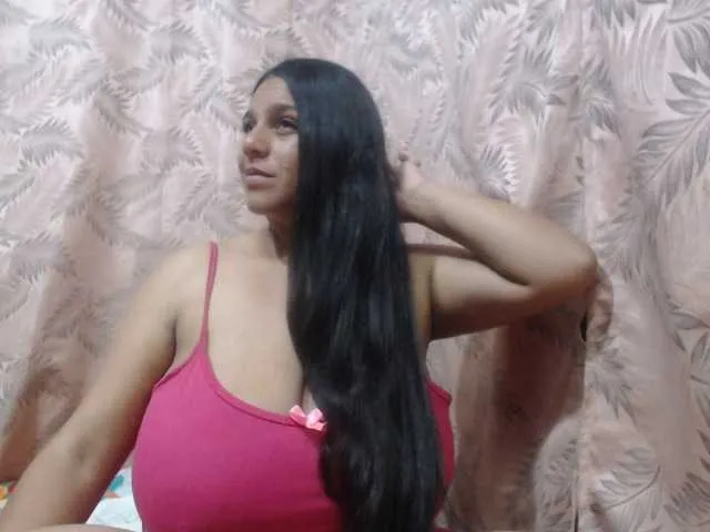 biancastrongg – webcam model profile photo Image 4