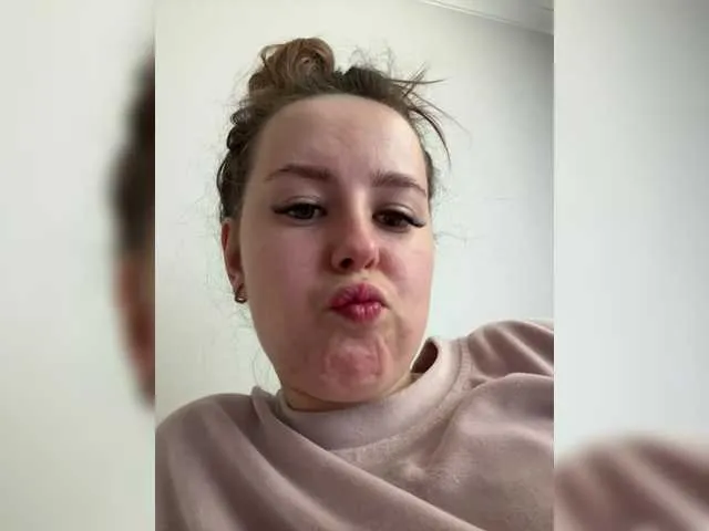 Sonya-reallsugar – webcam model profile photo Image 5