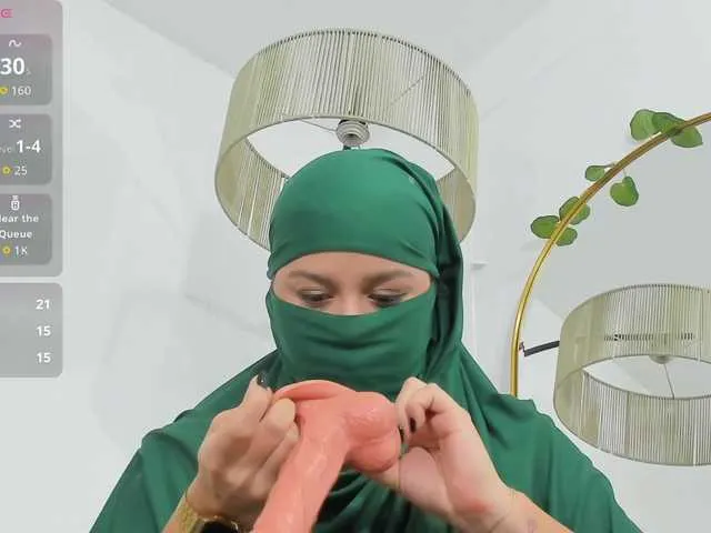 Wild-Angel777 – webcam model profile photo Image 16