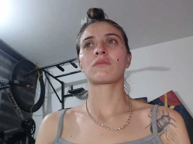 miss_juliaa – webcam model profile photo Image 17