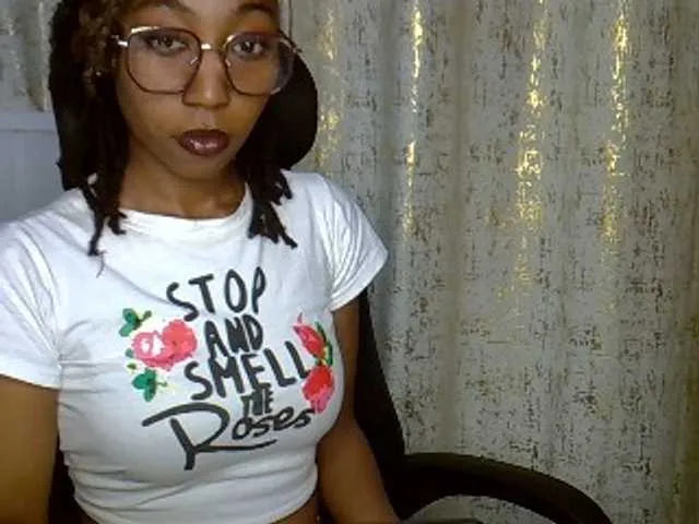 Mariewana – webcam model profile photo