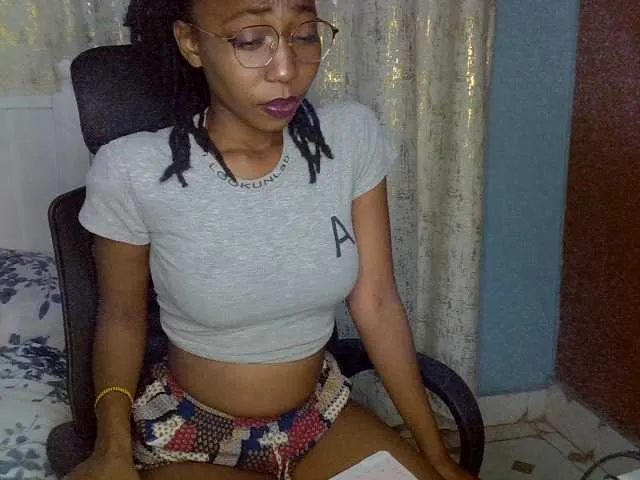 electra_hunt – webcam model profile photo Image 12