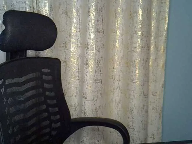 electra_hunt – webcam model profile photo Image 7