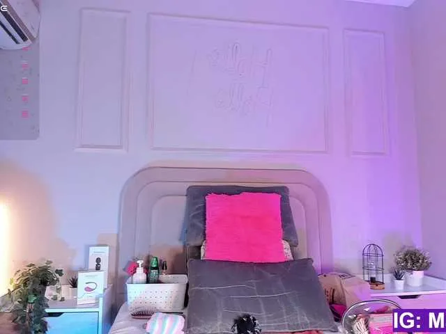 MiaTonyy – webcam model profile photo Image 11