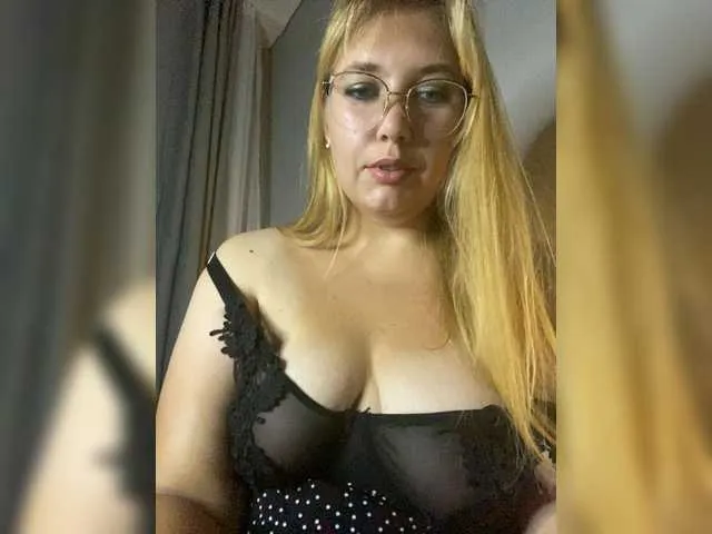 kyany_ – webcam model profile photo Image 15