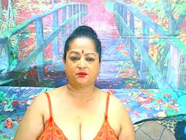 matureindian Image 4