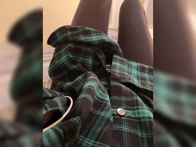 cristalbeautiful1 free chat on liveonude Image 17