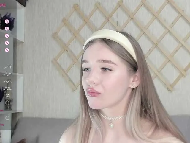 maddymendozaxx – webcam model profile photo Image 5