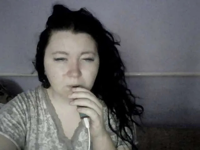 EditaMilf – webcam model profile photo Image 8