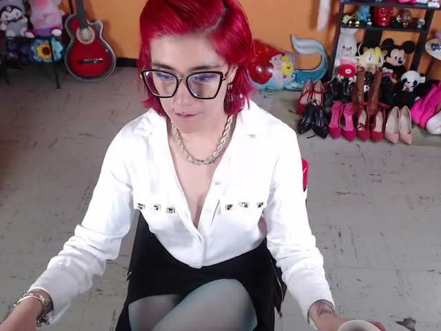 MiaJhons – webcam model profile photo