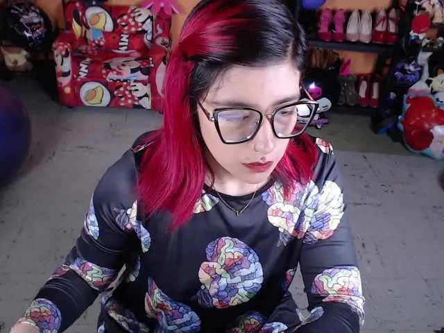 scarletterose_504259 – webcam model profile photo Image 11