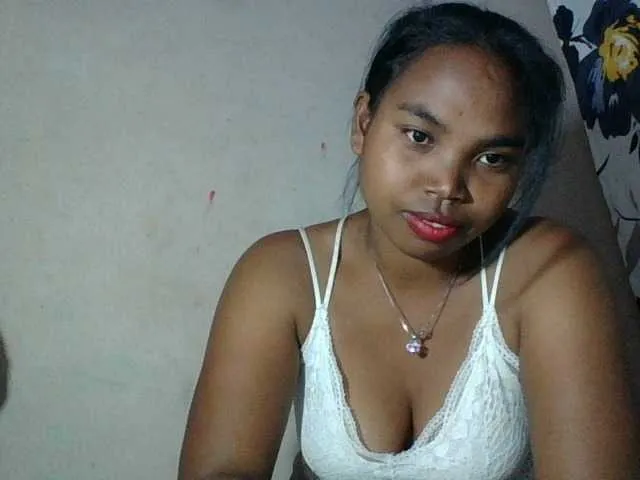glossybabe_ – webcam model profile photo Image 6