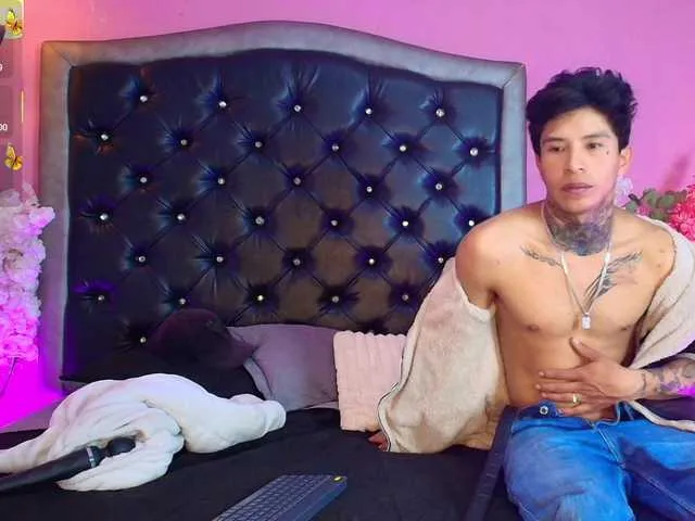 adria_ross – webcam model profile photo Image 2