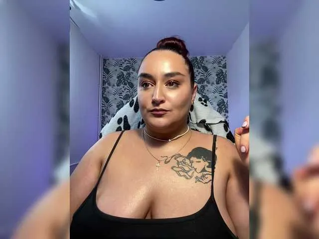 glossybabe_ – webcam model profile photo Image 18