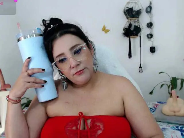 bunnydollstella – webcam model profile photo Image 12