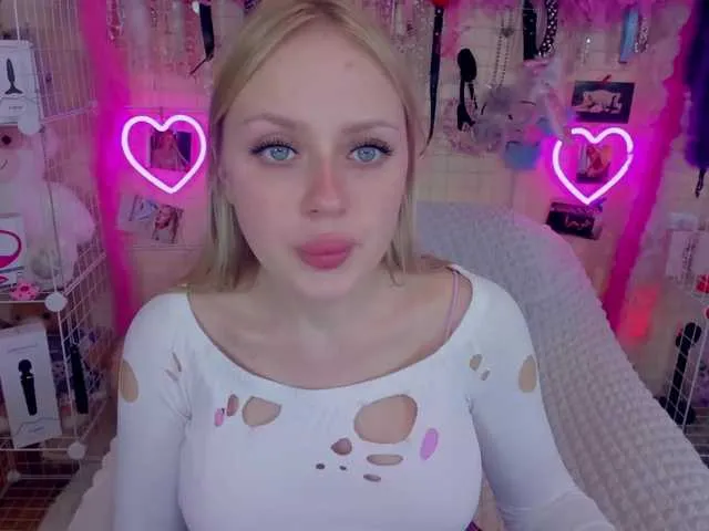 MindyKally Image 10