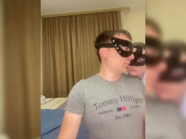 xlunami – webcam model profile photo Image 5