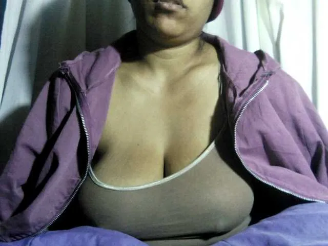 GeminiCode22 – webcam model profile photo Image 10