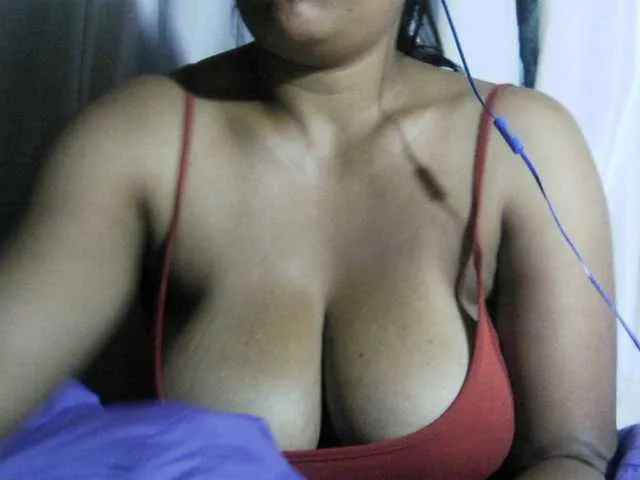 GeminiCode22 – webcam model profile photo Image 12