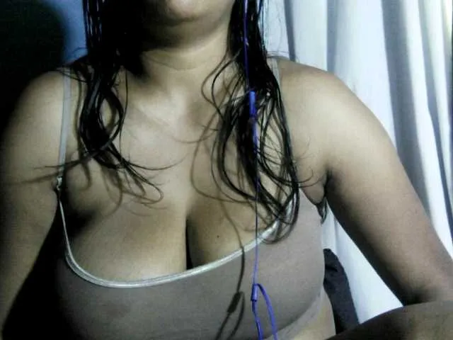 GeminiCode22 – webcam model profile photo Image 18
