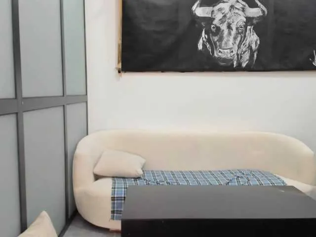 mikell_williams10 – webcam model profile photo Image 10